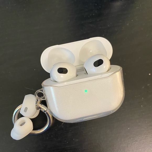 Third generation AirPods! New with box - Picture 2 of 4